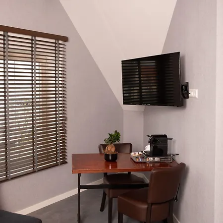 House Of Tulips فندق